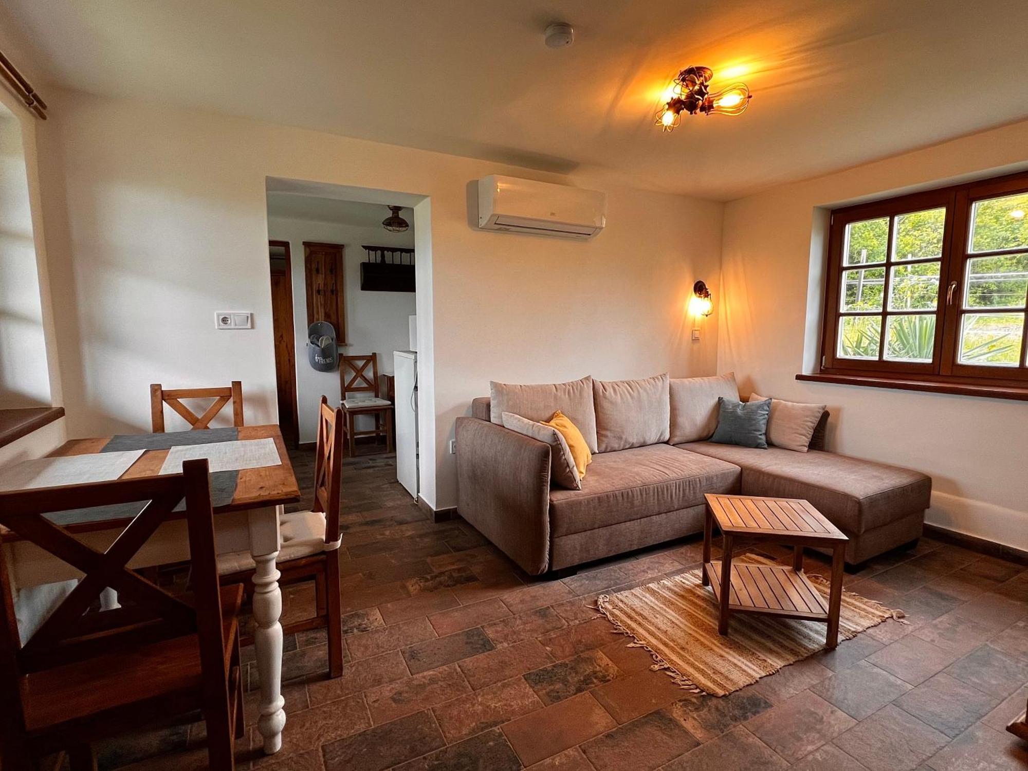 Pilisi Lovas Major, Dorog Bed & Breakfast エクステリア 写真